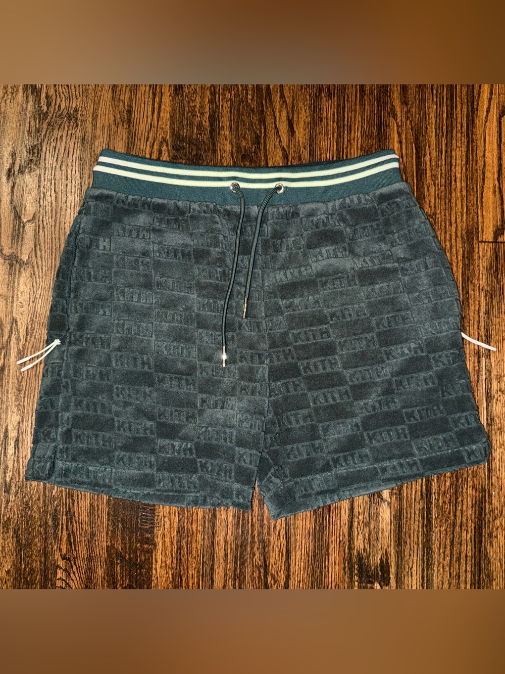 Kith Graham Shorts Velour Forest Green Monogram Size XS (31 Waist)